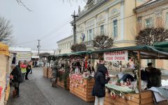 Na Vianočnom jarmoku v Šahách sa stretli ľudia dobrej vôle